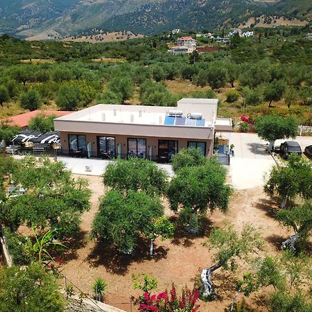 Mezzanine Bay Hotel Himare Exterior photo