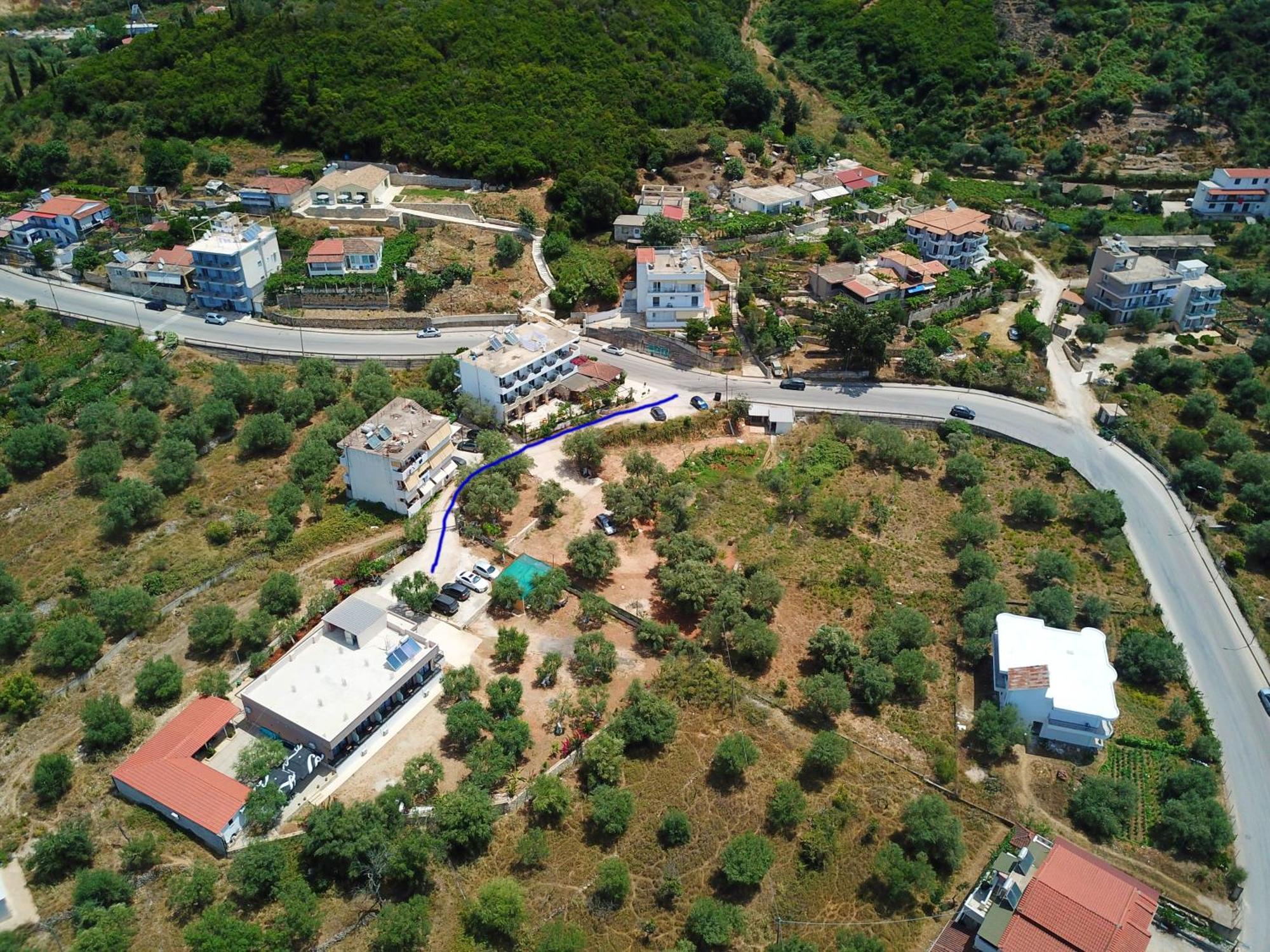 Mezzanine Bay Hotel Himare Exterior photo